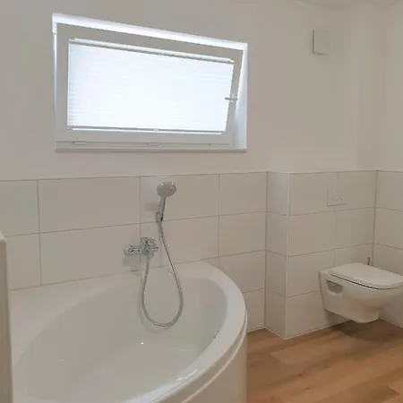 50 3 M Ankerplatz Apartment *